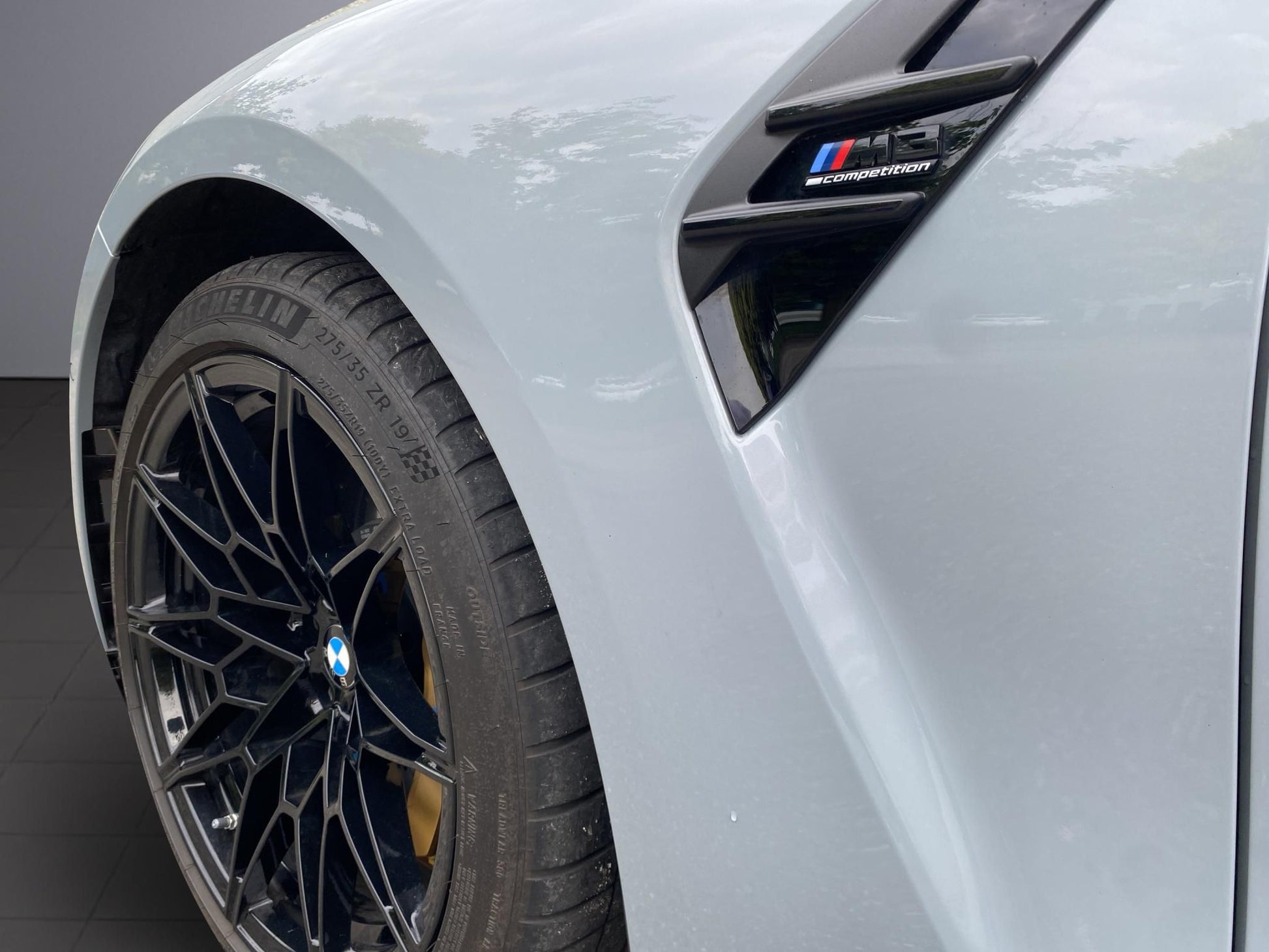 BMW M3 TOURING G81 (2023) - Carbon Ceramic Brakes