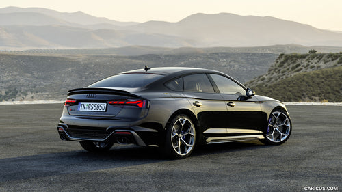 Audi RS 5 Sportback Nero Sebring Effetto Cristallo – Anno 06/2024 – 100 km